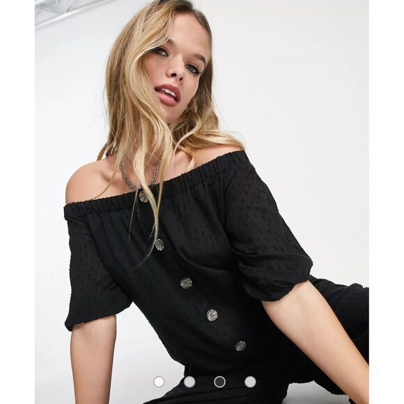 NWOT Asos Design off shoulder button front textured jumpsuit black sz 4 cropped - Picture 3 of 12